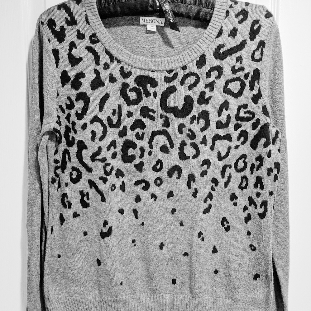 Leopard Print Black & Gray Long Sleeve Sweater-L